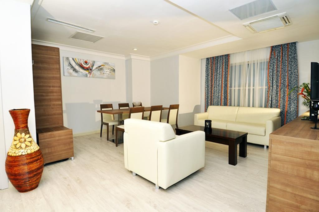 Benin Royal Hotel Cotonou Bilik gambar